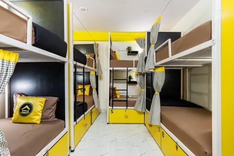 The Hosteller Agra Hostel in Agra