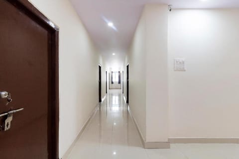 Super OYO Hotel Shannu Residency Hotel in Secunderabad