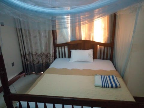 New lions hotel Bed and Breakfast in Kampala