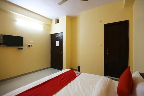 OYO OM Residency Hotel in Noida