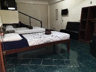 Migz Pension House Vacation rental in Bacolod