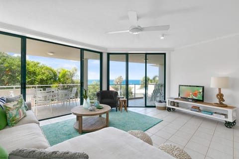 Sunny and spacious Sunshine Beach Vacation rental in Sunrise Beach