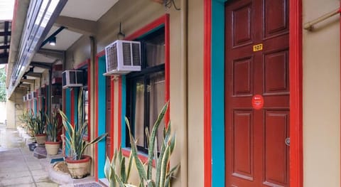 RedDoorz @ Bankal Lapulapu Vacation rental in Lapu-Lapu City