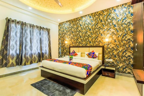 FabHotel Star of Taj Restobar Fatehabad Road Hotel in Agra