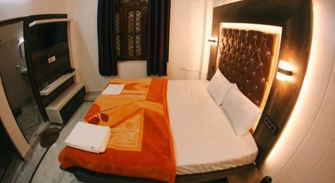 Maa Vaibhav Laxmi Guest House Bed and Breakfast in Rishikesh