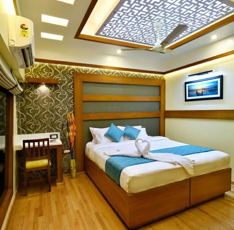 Upper Deck Houseboats Vacation rental in Alappuzha