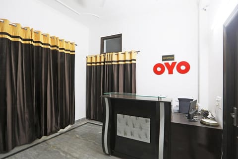 OYO 48900 Grand & Epic Inn Vacation rental in Noida