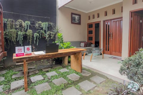 OYO 1692 Villa Akbar 3 Vacation rental in Batu