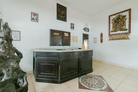 SPOT ON  1707 Hotel Mustika Widyasari Vacation rental in Batu