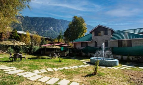 Treebo Ambika Residency, Near Hidimba Devi Temple Vacation rental in Manali