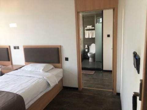 Thank Inn Plus Hotel Beijing Huairou District BeiFang Town Xingfu Street Vacation rental in Beijing