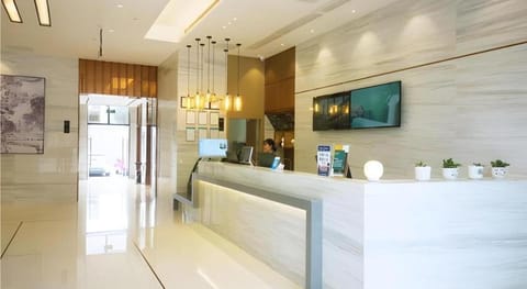 City Comfort Inn Chengdu Pengzhou Passenger Center Vacation rental in Chengdu