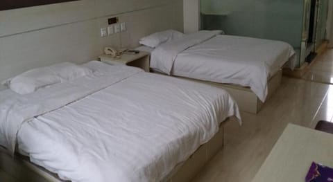 Thank Inn Plus Hotel Qingdao Huangdao Chongming Island Road Vacation rental in Qingdao