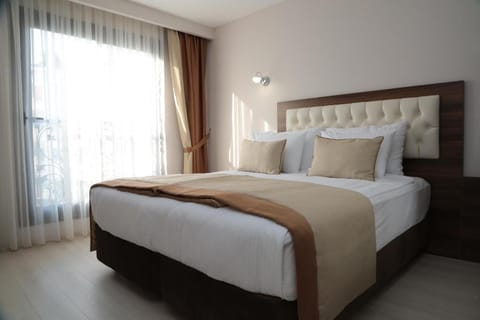 HOTEL PARIS PRESTIGE     Hotel in Izmir