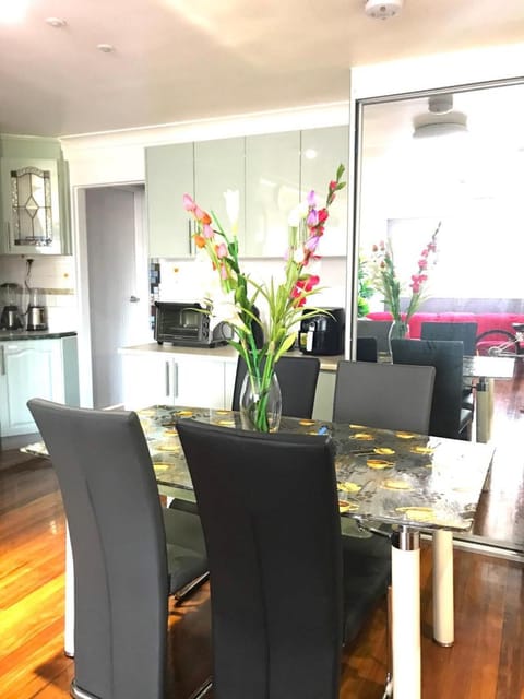 A-1Private Room In Liverpool Vacation rental in Sydney