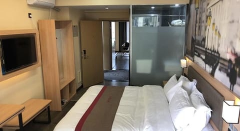 Thank Inn Plus Hotel Hebei Langfang Art Avenue Danfeng Park Exhibition Vacation rental in Beijing