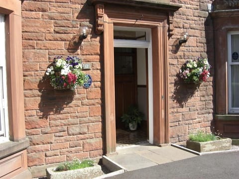 Hamilton House Vacation rental in Dumfries