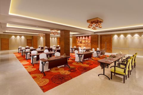 Viraj Sarovar Portico Hotel in Punjab