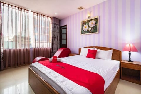 RedDoorz Nam Bac Hotel Phan Dang Luu Phu Nhuan Hotel in Ho Chi Minh City