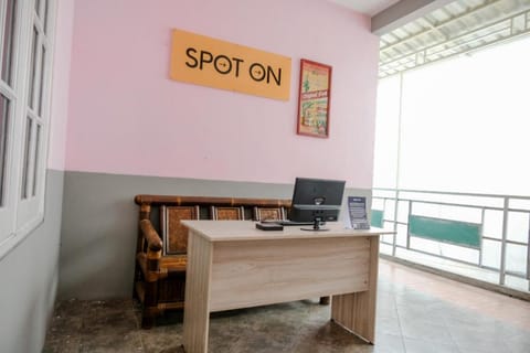 SPOT ON 2046 Villa Hardi Vacation rental in Batu