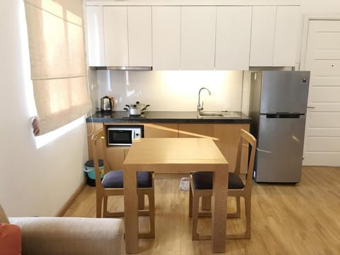 Apartment Pham Huy Thong Vacation rental in Hanoi