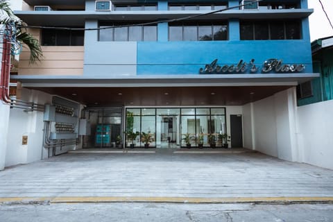 Arceli's Place - Near BGC Hôtel in Makati