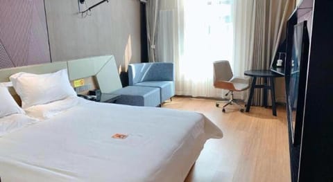 IU Hotels· Tianjin Houtai Chengjian University Haitai Industrial Park Vacation rental in Tianjin