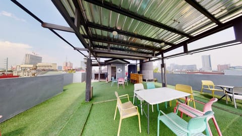 Innspired Hostel Vacation rental in Pasay