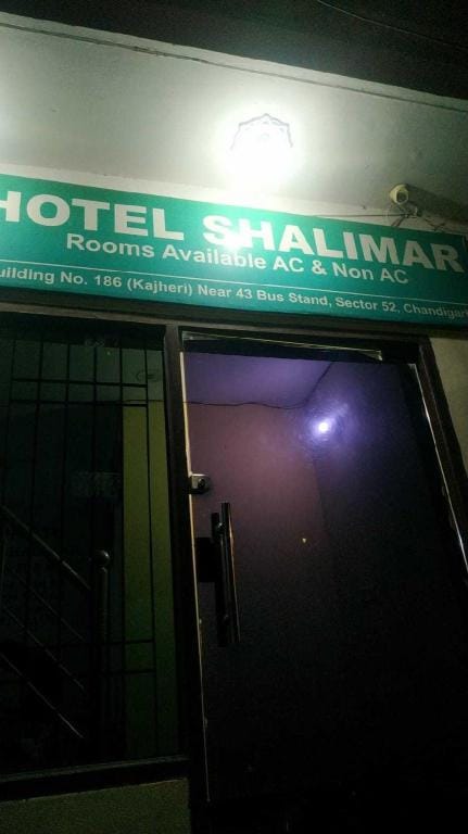 OYO 65451 Shalimar Vacation rental in Chandigarh