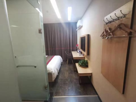 Chengke Hotel Hubei Huanggang Macheng Jiangjun Nan Road Vacation rental in Wuhan