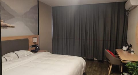 Thank Inn Plus Hotel Shandong Qingdao Jiaozhou City Jiaoping Road Highway Intersection Branch Vacation rental in Qingdao