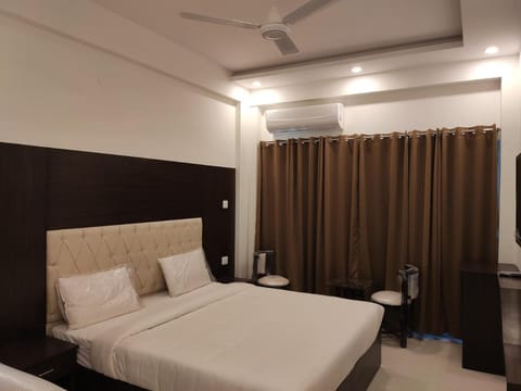 Hotel The Grace A Luxury Accommodation Condo in Rishikesh