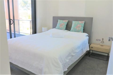 208 2 Bedroom In Kalina Serviced Apartments Condo in Sydney