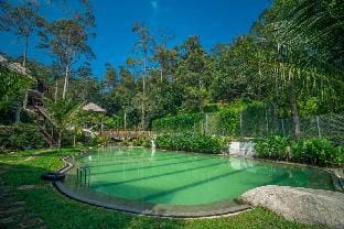 Relaxing resort in natural surroundings Villa in Bayan Lepas