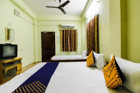 SPOT ON 9 Star Guest House Near konadpur RTO Vacation rental in Hyderabad