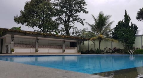 Nite and Day MDC Gadog Vacation rental in Cisarua