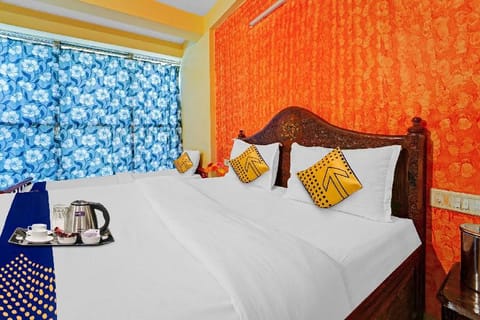 SPOT ON 88252 Hotel Salas Vacation rental in Mahabaleshwar