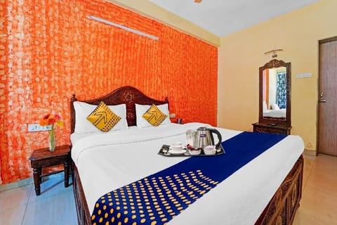 SPOT ON 88252 Hotel Salas Vacation rental in Mahabaleshwar