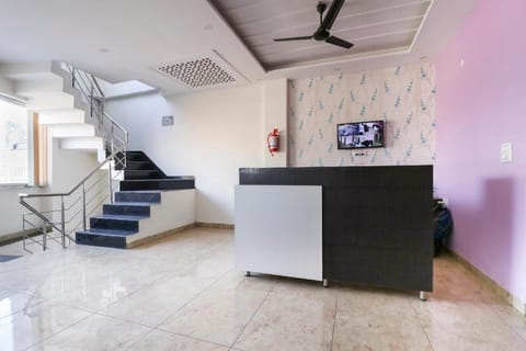 OYO Hotel Red Ark Vacation rental in Chandigarh