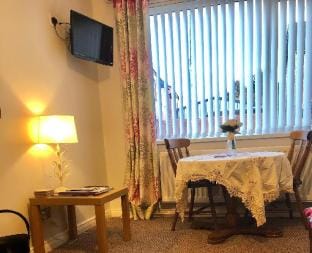 Cozy, Warm cottage with great travel links Alquiler vacacional in Lisburn
