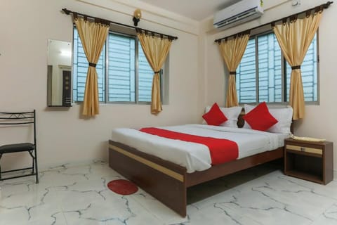 OYO Sanjyoti Inn Near Netaji Subhash Chandra Bose International Airport Hotel in Kolkata