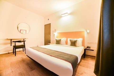OYO TOWNHOUSE 332 Varthur Main Road Hotel in Bengaluru