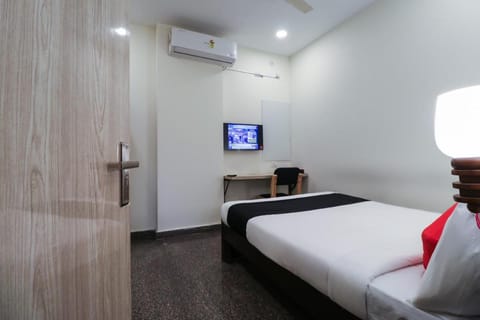 Capital O Gn Suites Near OM SHAKTHI TEMPLE Hotel in Bengaluru