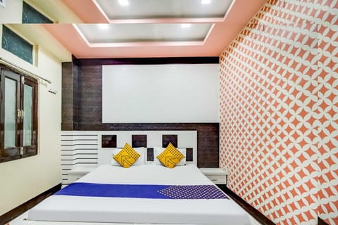 SPOT ON Menaria Guest House Hotel in Udaipur
