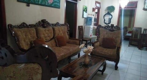 Villa Trijaya Vacation rental in Batu