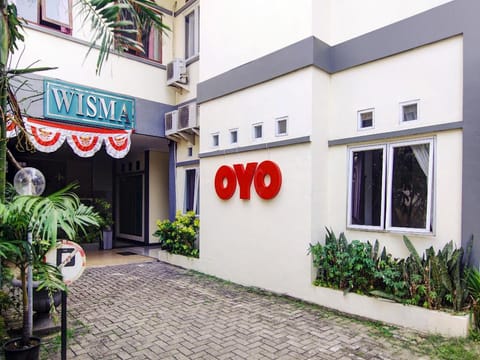 OYO 3133 Wisma Yampi Syari'ah Hotel in South Jakarta City