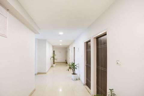 OYO Flagship Blue Stone Near Akshardham Vacation rental in Noida