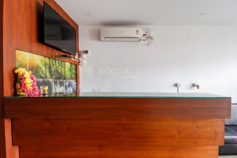 Super OYO Capital O Sai Arya Residency Vacation rental in Mangaluru