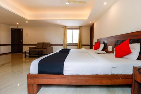 Super OYO Capital O Sai Arya Residency Hotel in Mangaluru