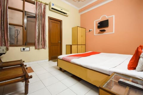 OYO Flagship 11 Inn Hotel in Ludhiana